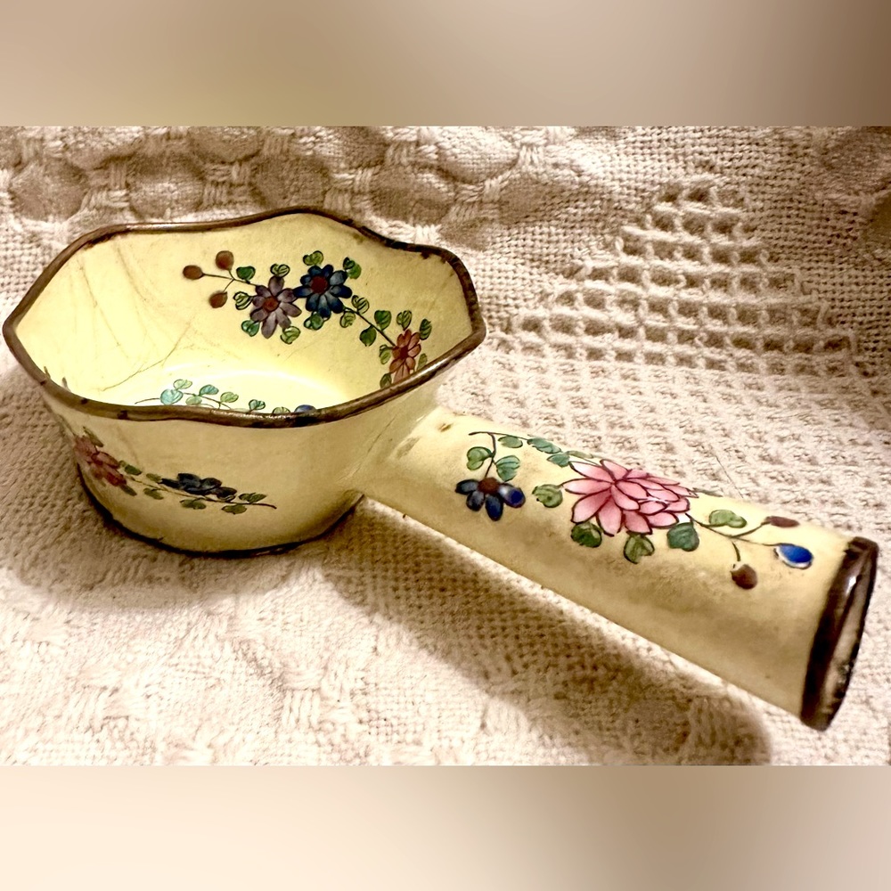 60’s Chinese Metal Enamel Floral Silk Iron Coal Pan Warmer Dish Handle Ladle